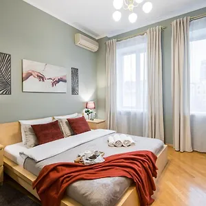 гмapartments на знаменитой улице арбат Москва